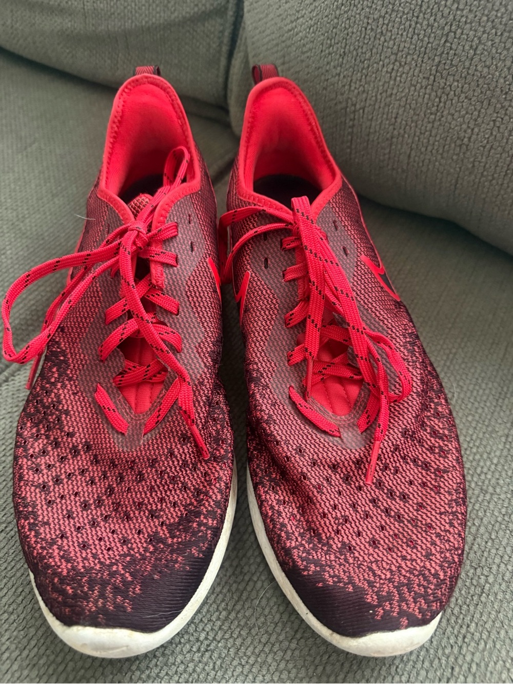 Nike Air Max Sequent 4 Women’s Running Shoes Size 9